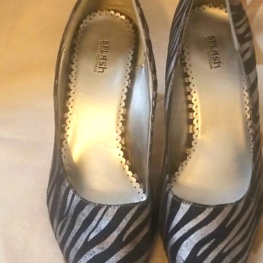 Dress shoes
